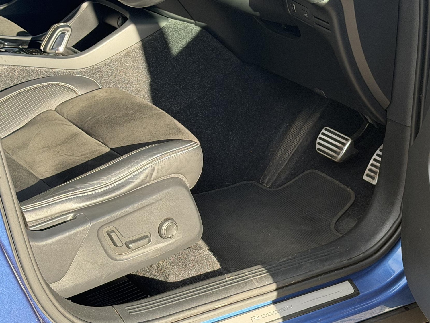 Used Volvo XC40 2018 for sale - 76452694: Photo 23