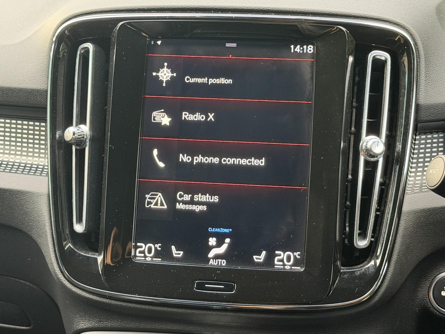 Used Volvo XC40 2018 for sale - 76452694: Photo 29