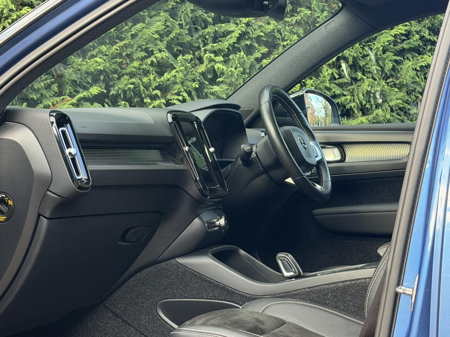 Used Volvo XC40 2018 for sale - 76452694: Photo 39