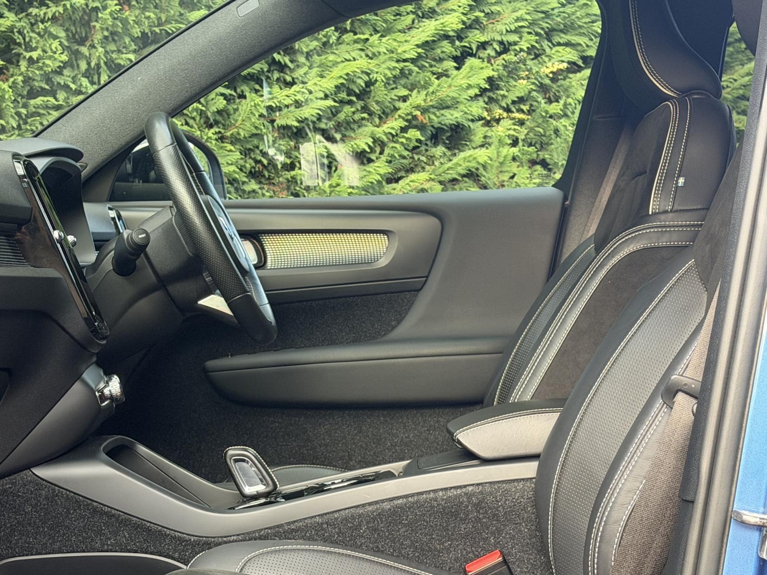 Used Volvo XC40 2018 for sale - 76452694: Photo 40