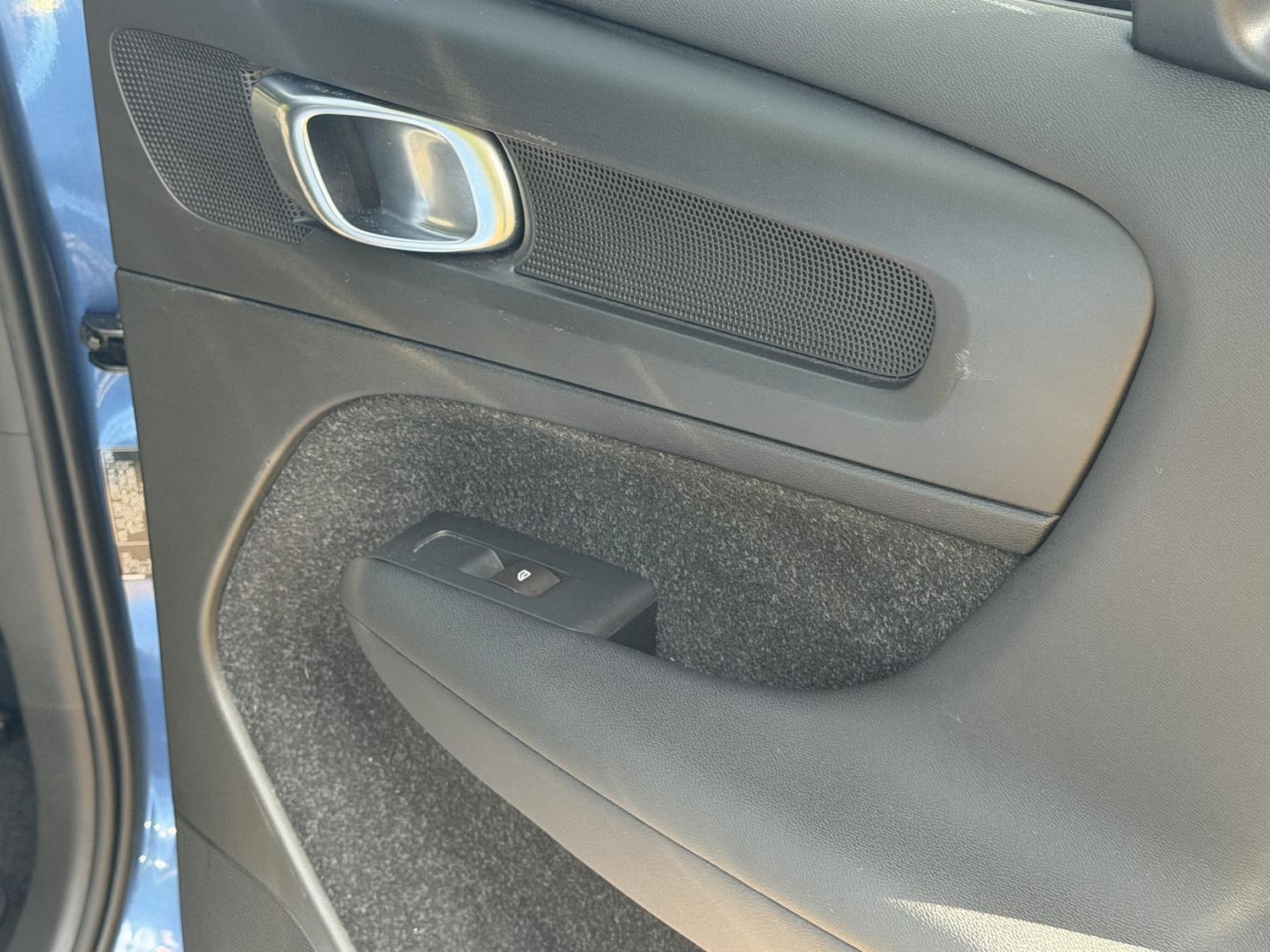 Used Volvo XC40 2018 for sale - 76452694: Photo 50