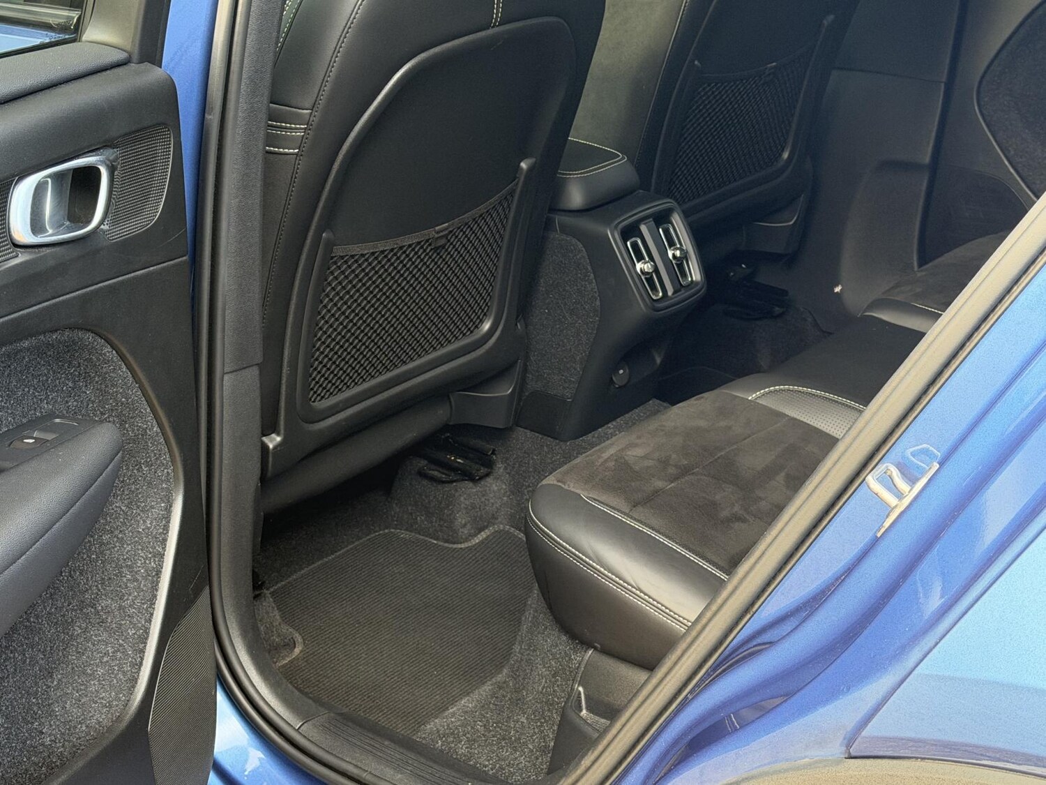 Used Volvo XC40 2018 for sale - 76452694: Photo 56