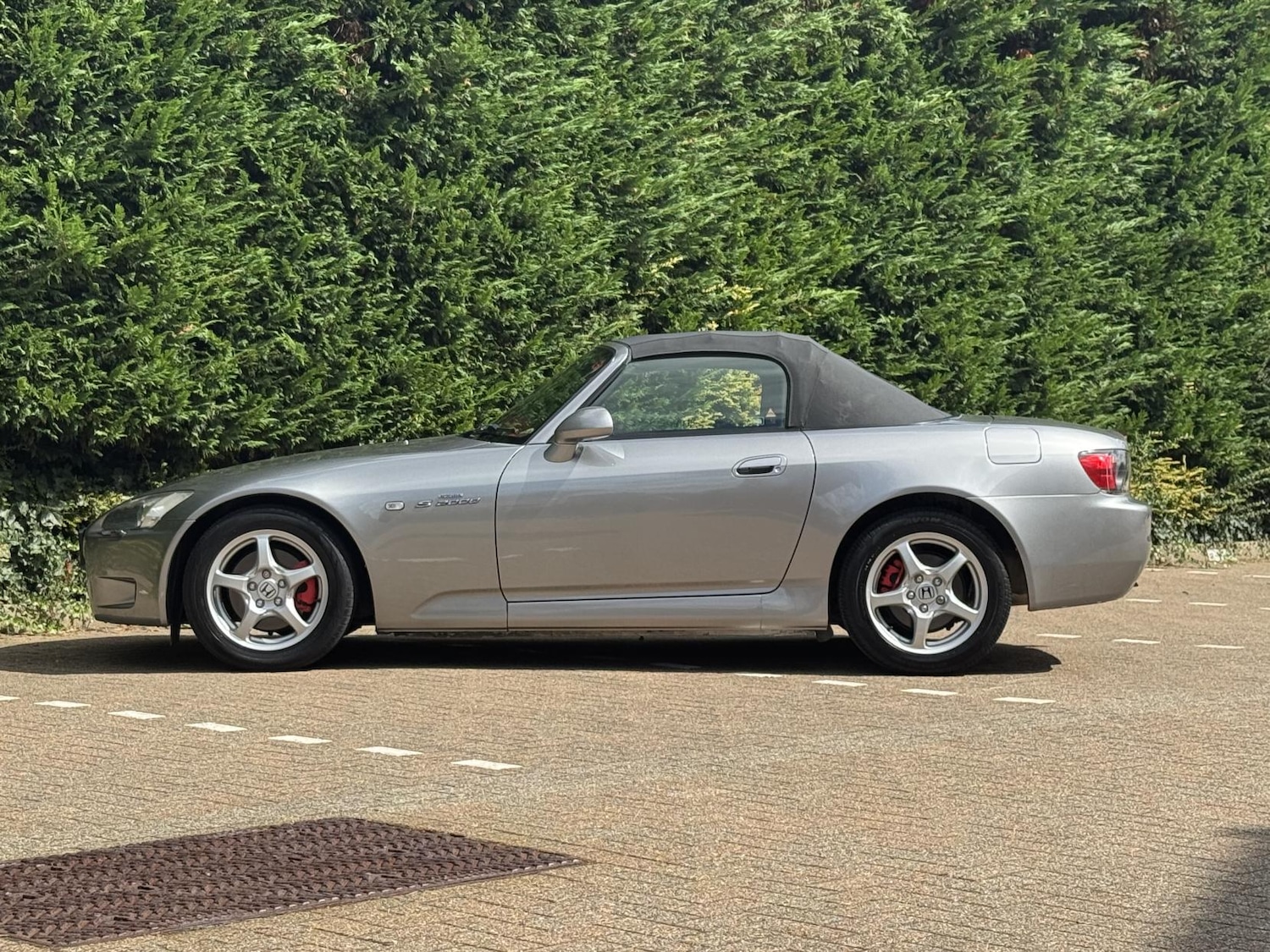 Vehicle 77