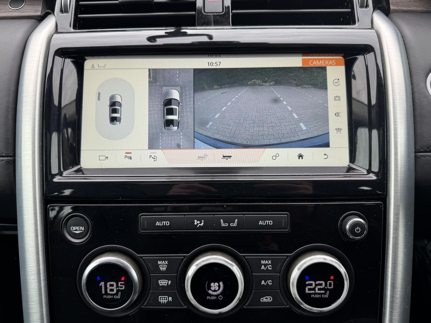 Used Land Rover Discovery 2019 for sale - 76322585: Photo 29