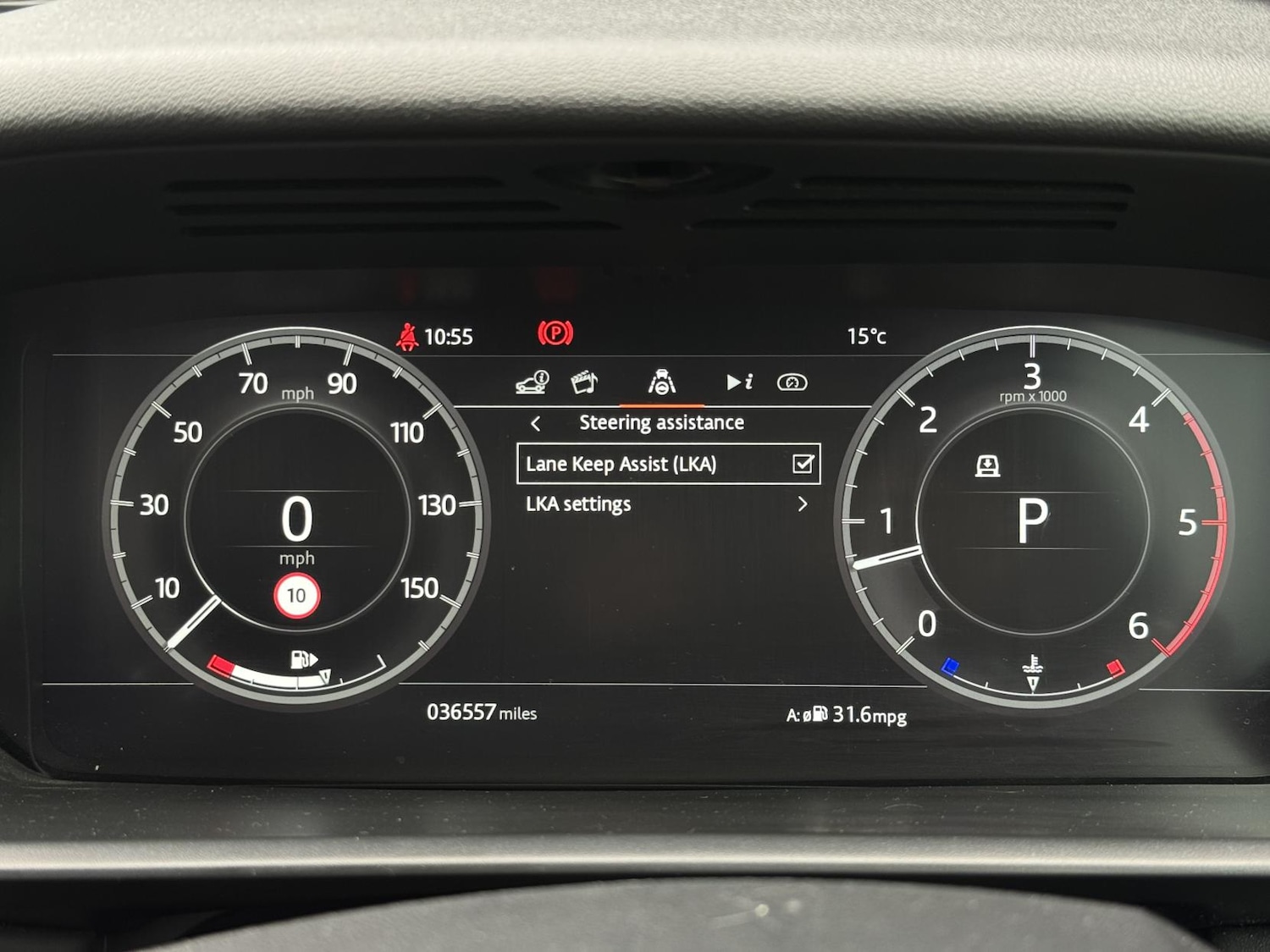 Used Land Rover Discovery 2019 for sale - 76322585: Photo 32