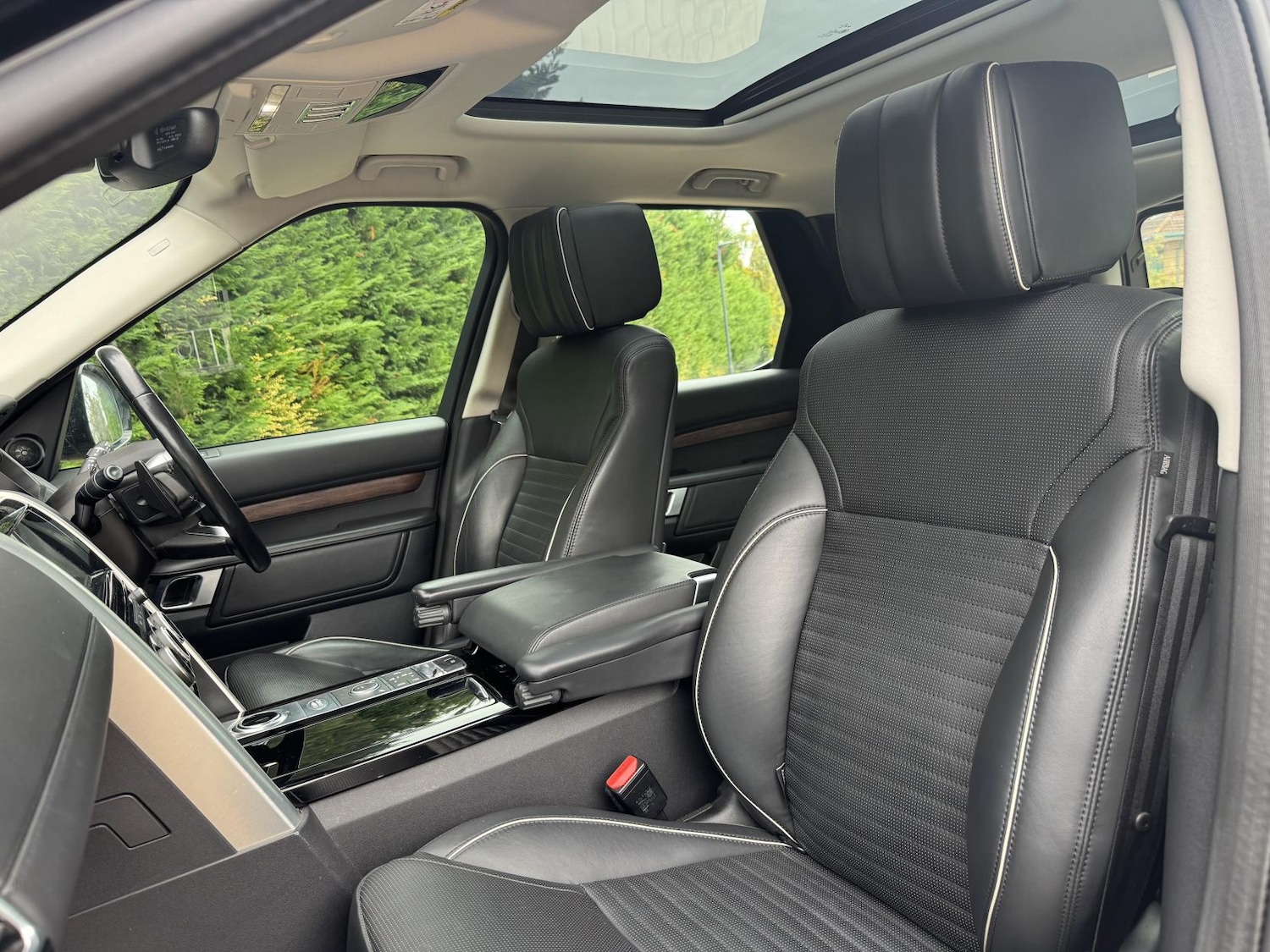 Used Land Rover Discovery 2019 for sale - 76322585: Photo 40