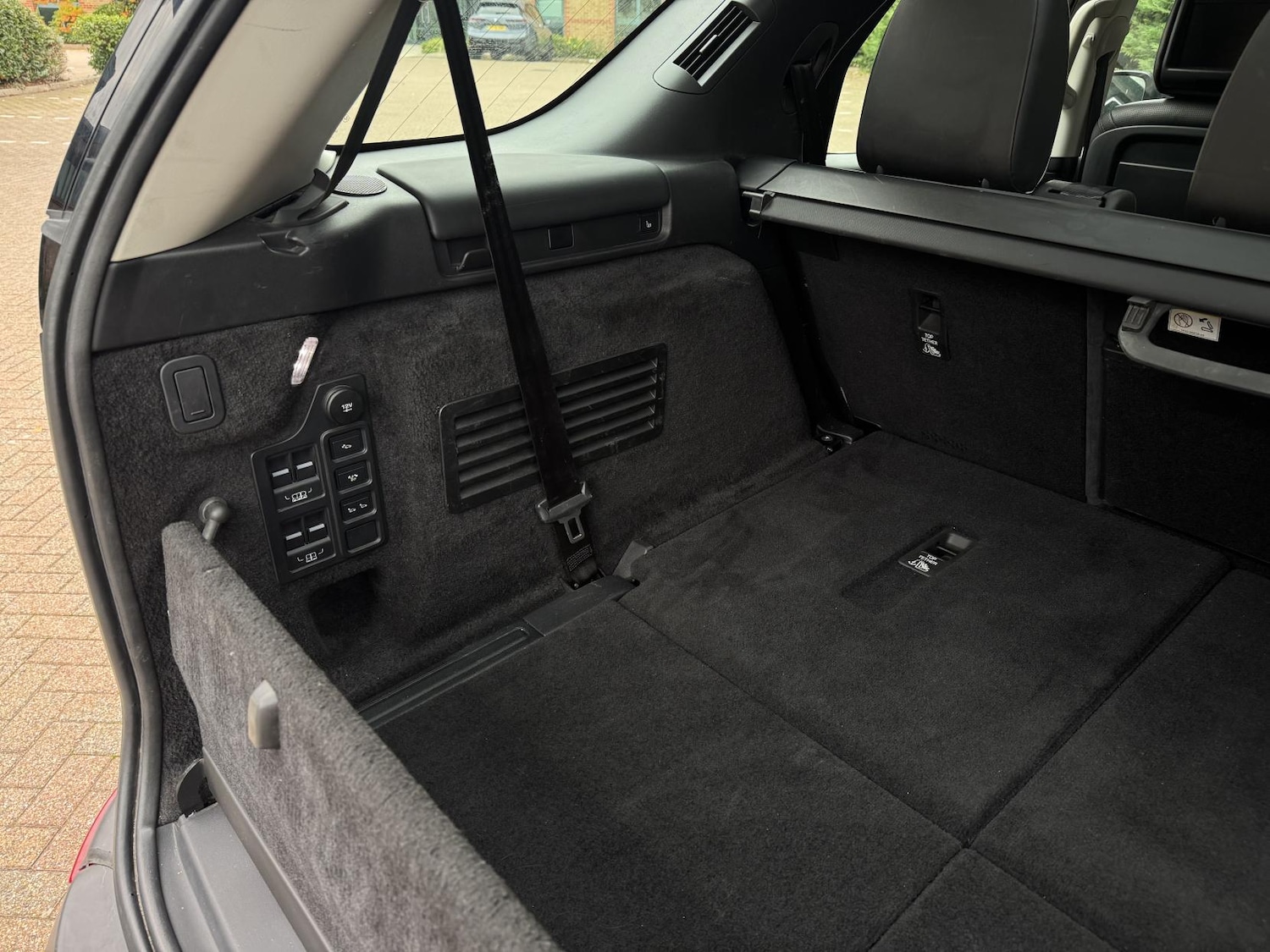 Used Land Rover Discovery 2019 for sale - 76322585: Photo 68