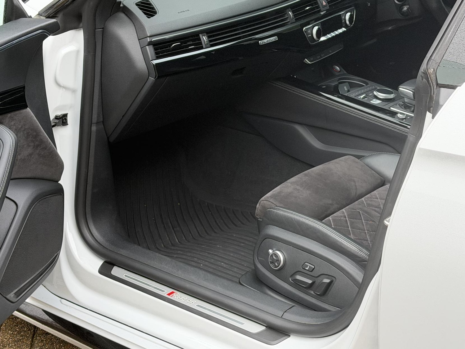 Used Audi RS5 2019 for sale - 76696990: Photo 43