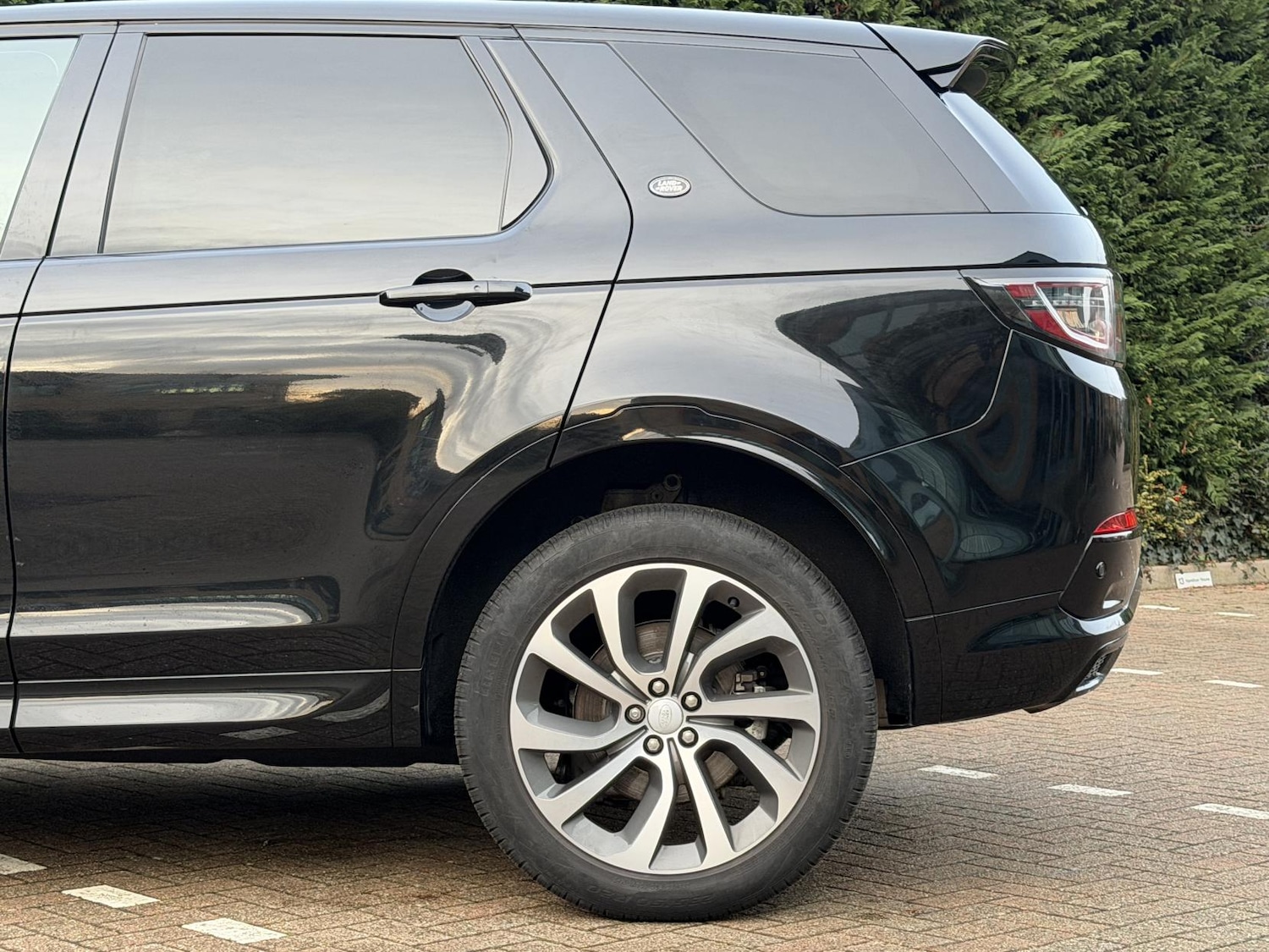 Used Land Rover Discovery Sport 2023 for sale - 77248163: Photo 44