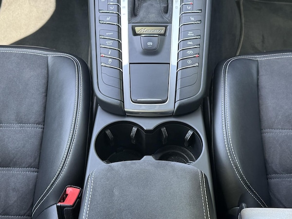 Used Porsche Macan 2018 for sale - 75599904: Photo 28