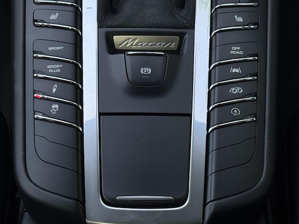 Used Porsche Macan 2018 for sale - 75599904: Photo 29