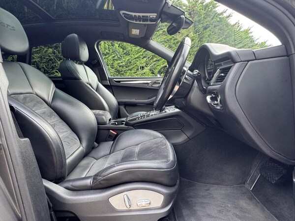 Used Porsche Macan 2018 for sale - 75739461: Photo 33