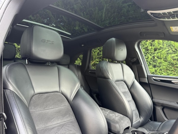 Used Porsche Macan 2018 for sale - 75739461: Photo 34