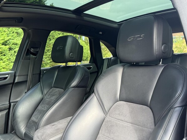 Used Porsche Macan 2018 for sale - 75739461: Photo 53