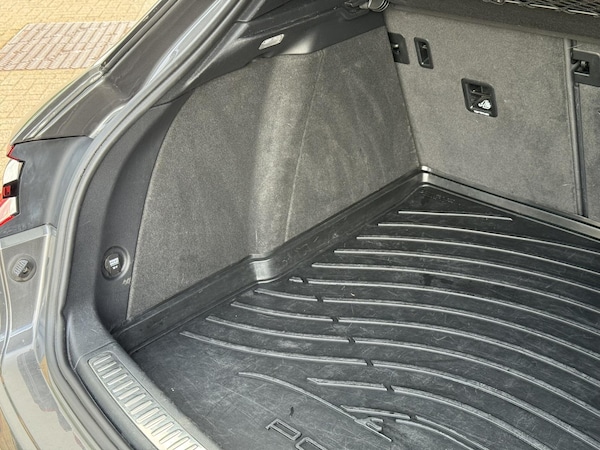 Used Porsche Macan 2018 for sale - 75739461: Photo 67