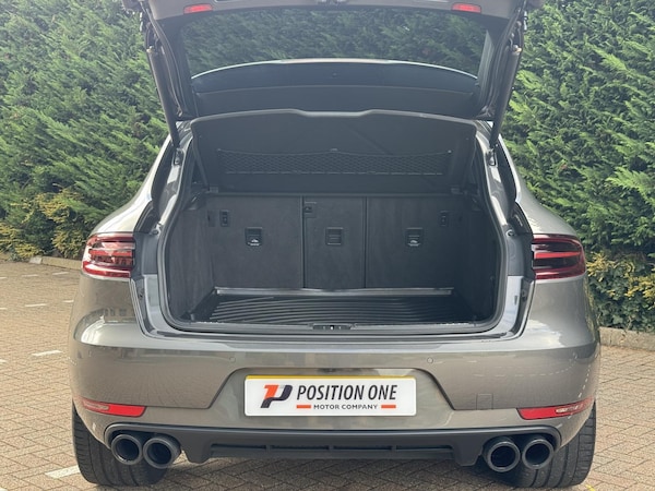 Used Porsche Macan 2018 for sale - 75739461: Photo 68