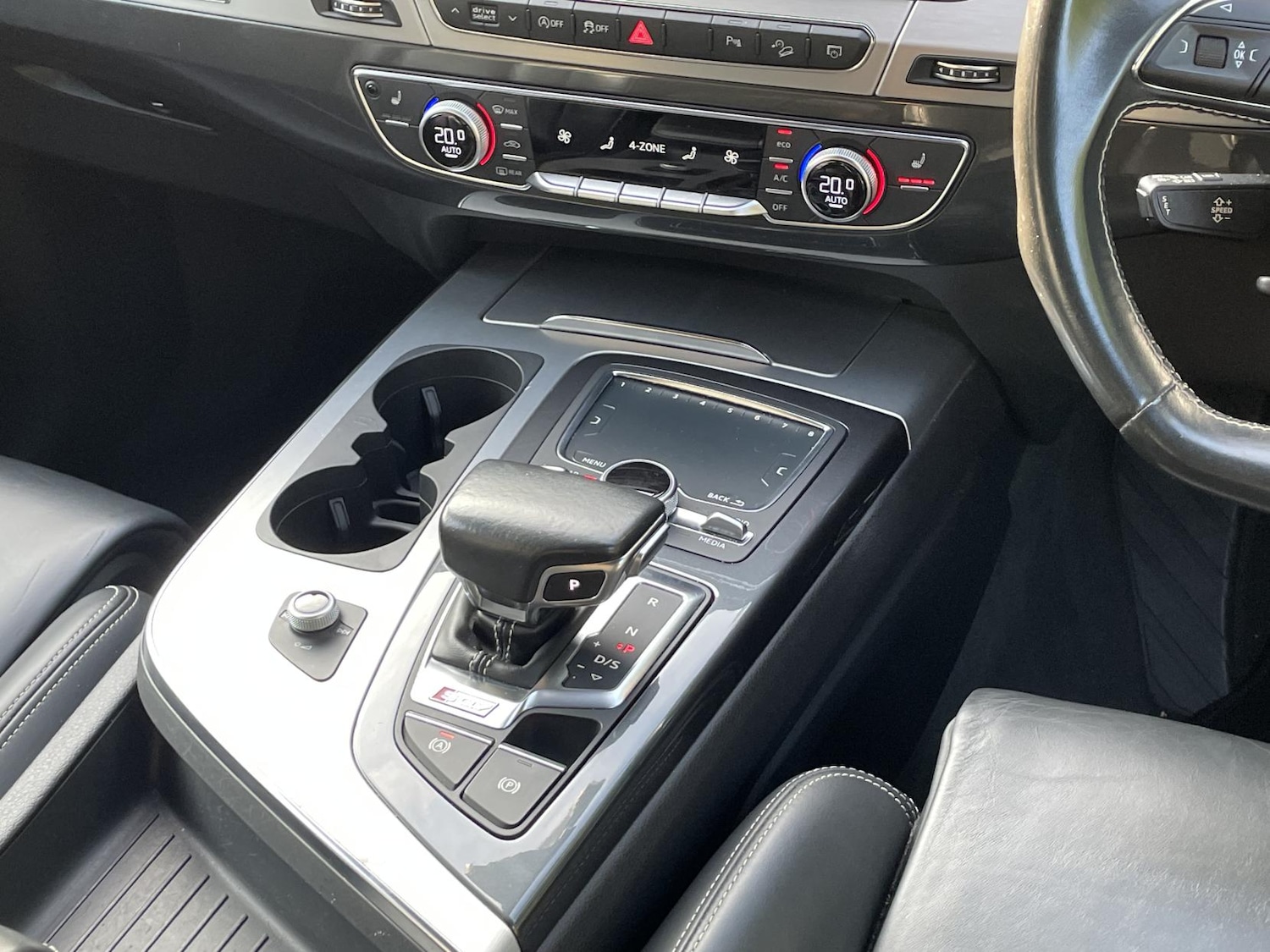Used Audi SQ7 2018 for sale - 76244876: Photo 12