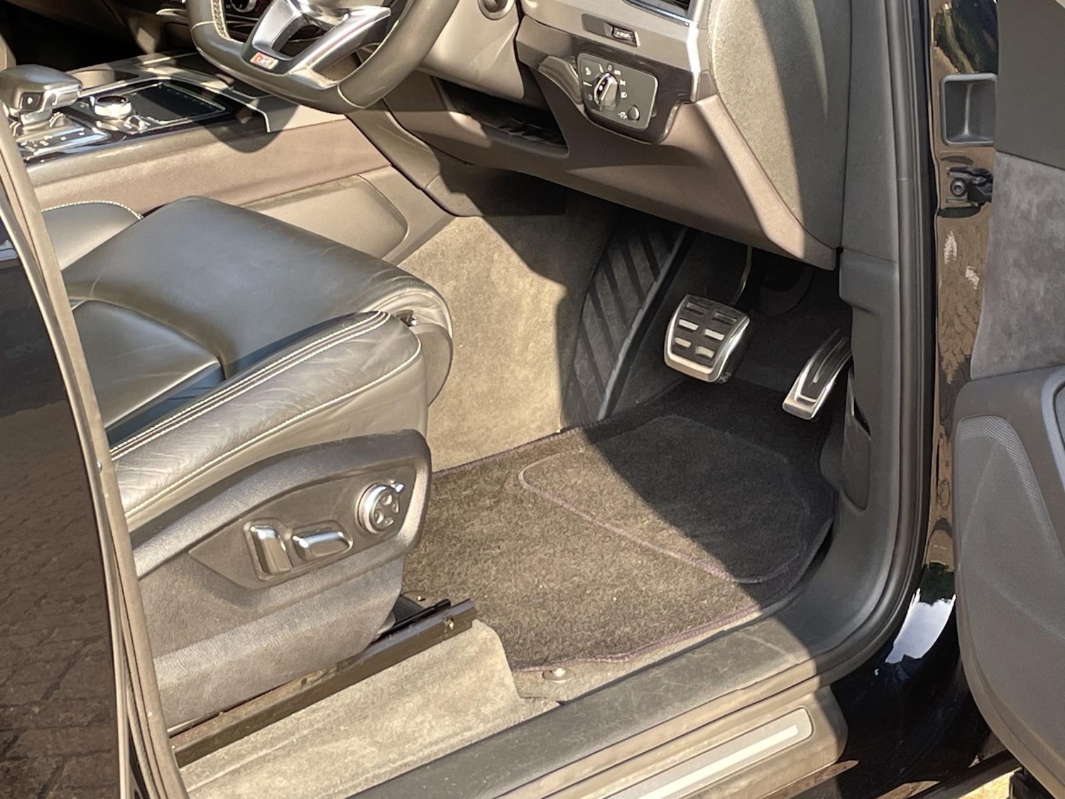 Used Audi SQ7 2018 for sale - 76244876: Photo 27