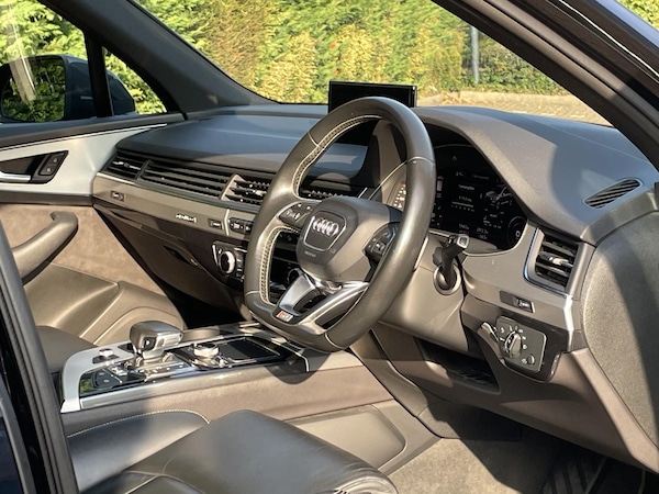 Used Audi Q7 2018 for sale - 76244876: Photo 28