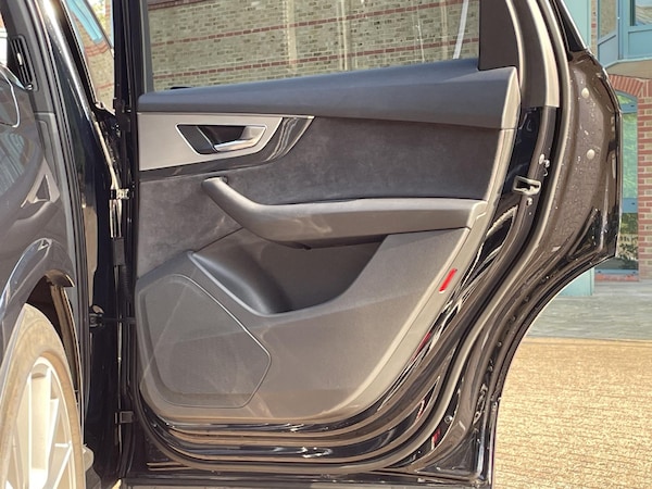 Used Audi Q7 2018 for sale - 76244876: Photo 39