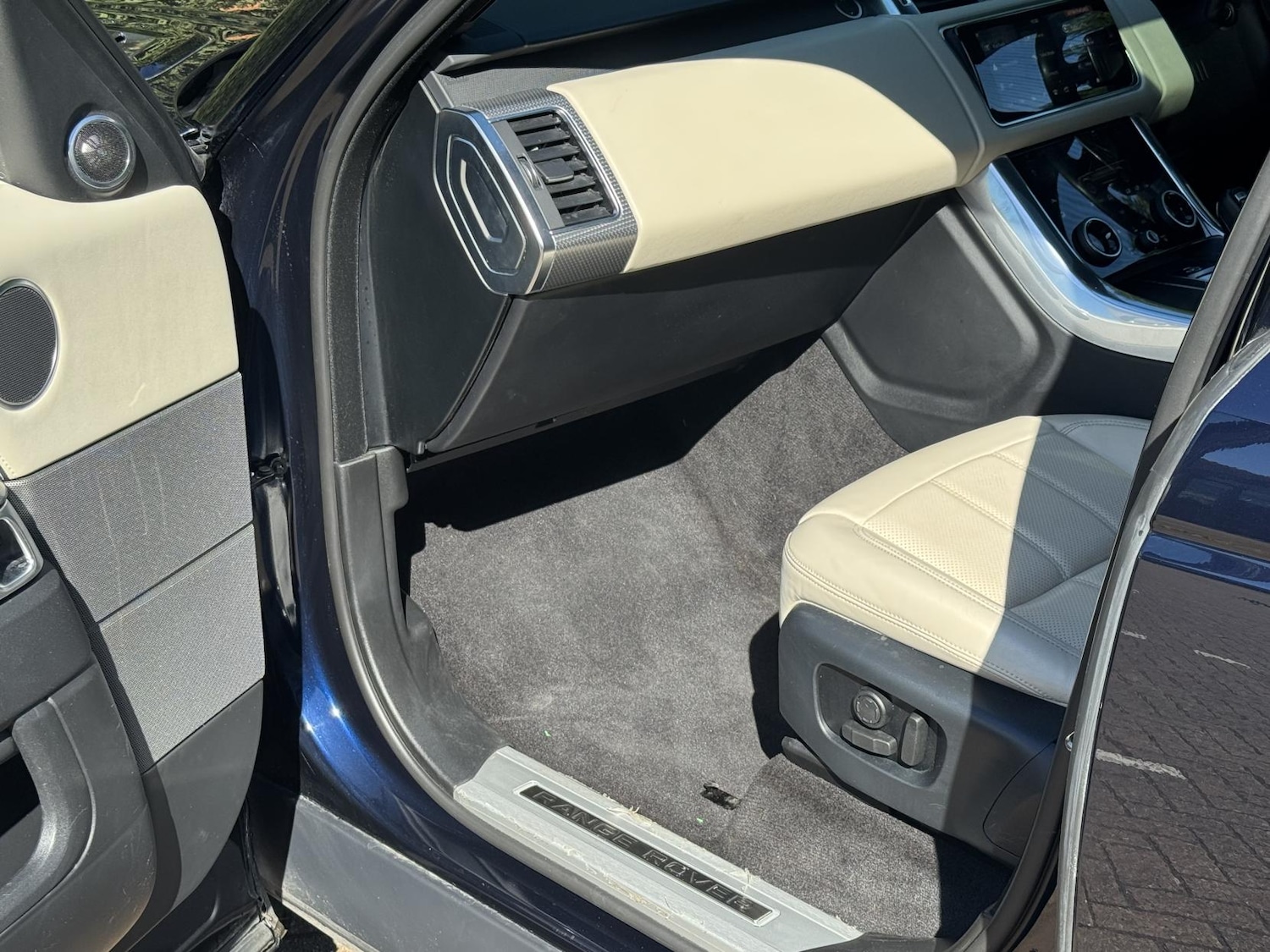 Used Land Rover Range Rover Sport 2020 for sale - 77938601: Photo 41