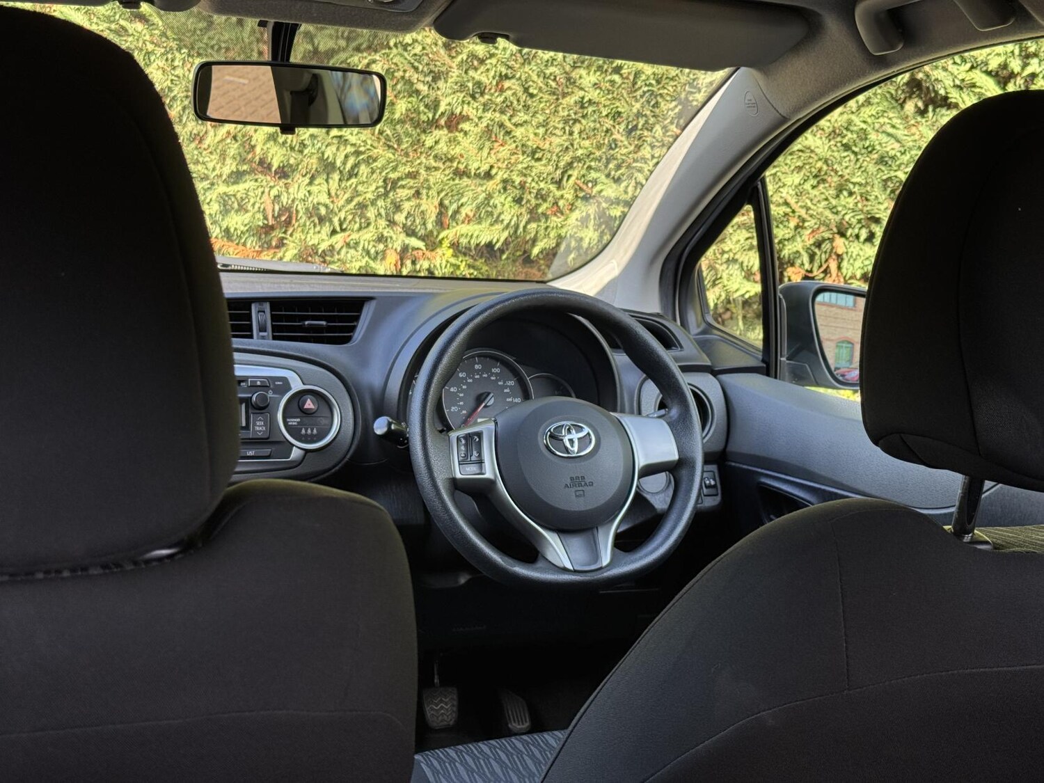 Used Toyota Yaris 2012 for sale - 77721806: Photo 10