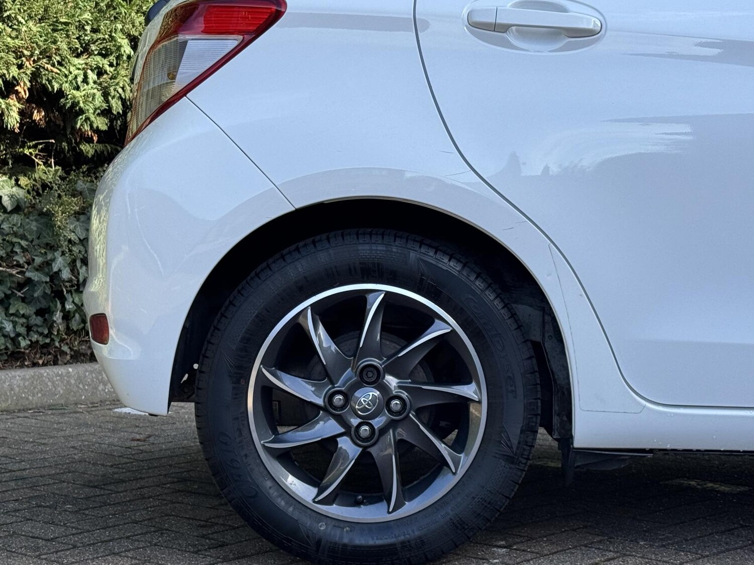 Used Toyota Yaris 2012 for sale - 77721806: Photo 15