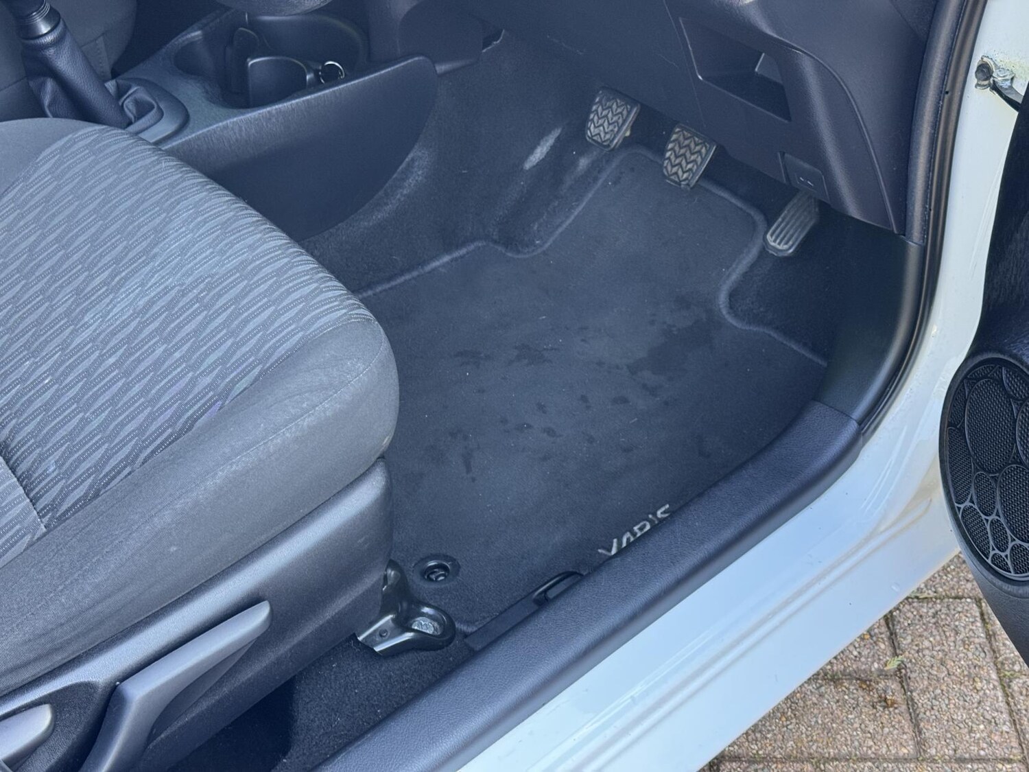 Used Toyota Yaris 2012 for sale - 77721806: Photo 25