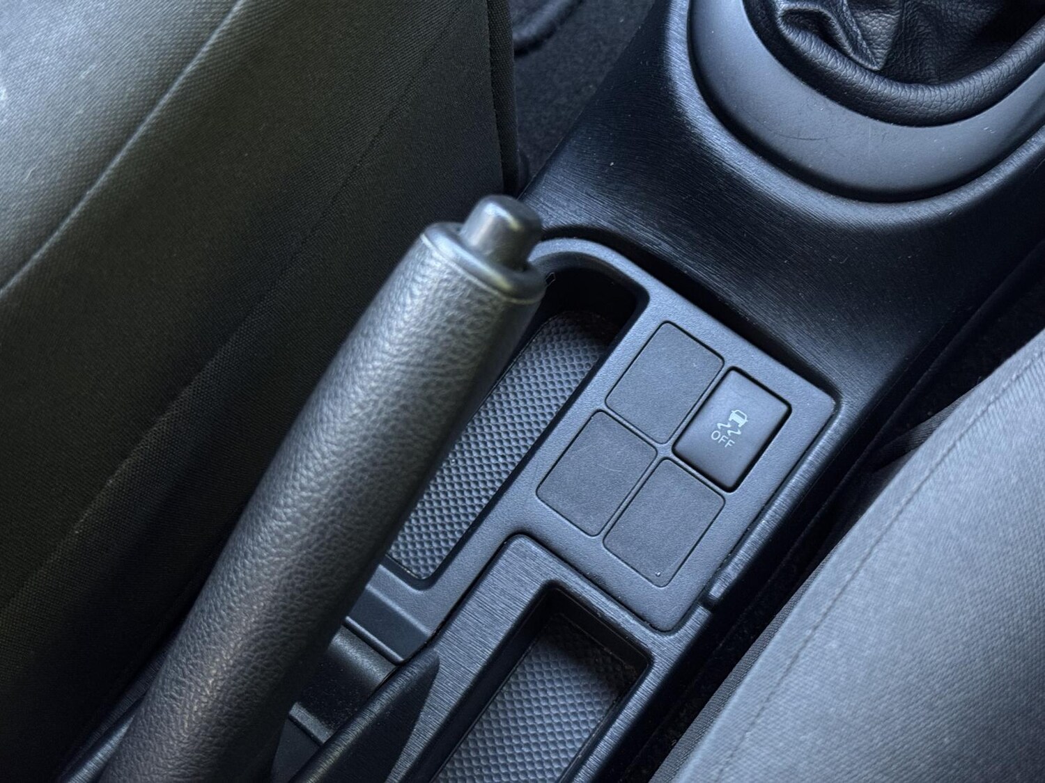 Used Toyota Yaris 2012 for sale - 77721806: Photo 28