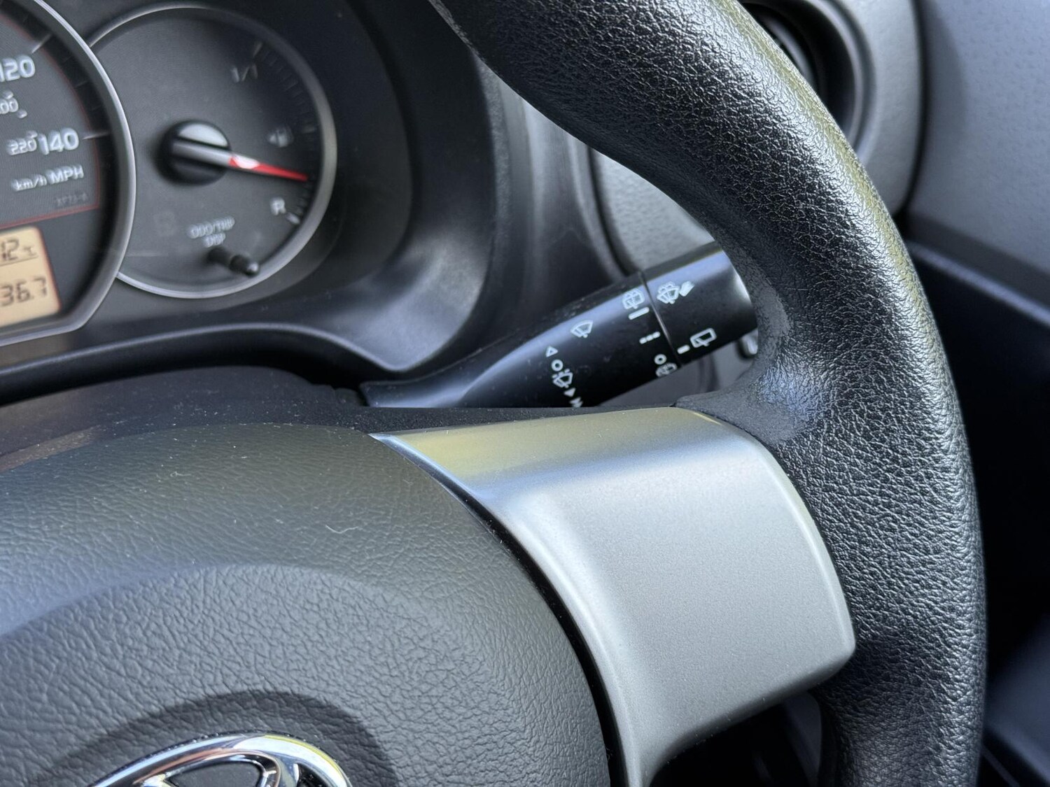 Used Toyota Yaris 2012 for sale - 77721806: Photo 33