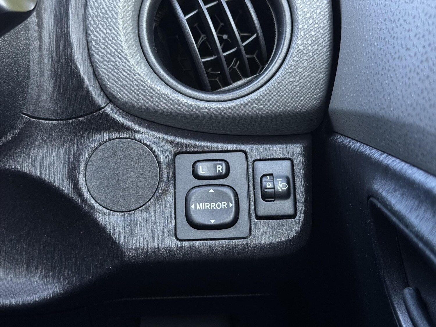 Used Toyota Yaris 2012 for sale - 77721806: Photo 35