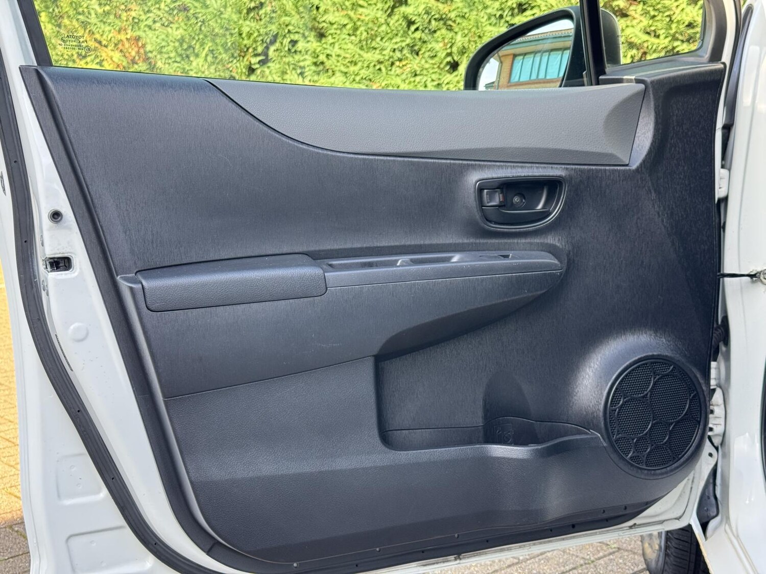 Used Toyota Yaris 2012 for sale - 77721806: Photo 36