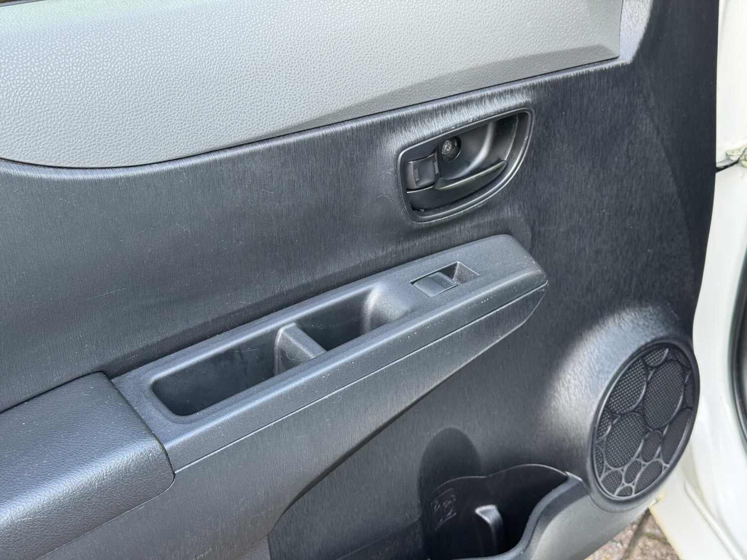 Used Toyota Yaris 2012 for sale - 77721806: Photo 37