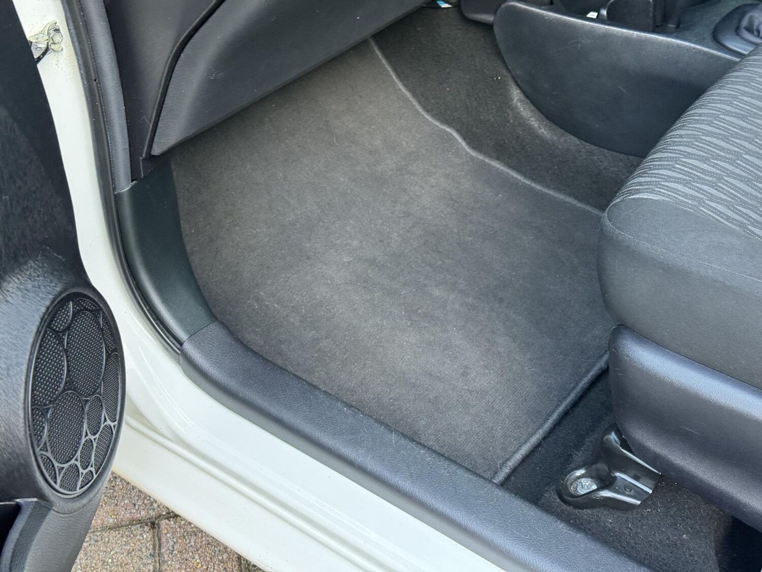 Used Toyota Yaris 2012 for sale - 77721806: Photo 38