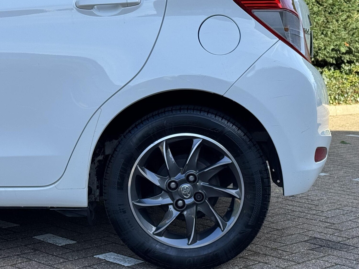 Used Toyota Yaris 2012 for sale - 77721806: Photo 42