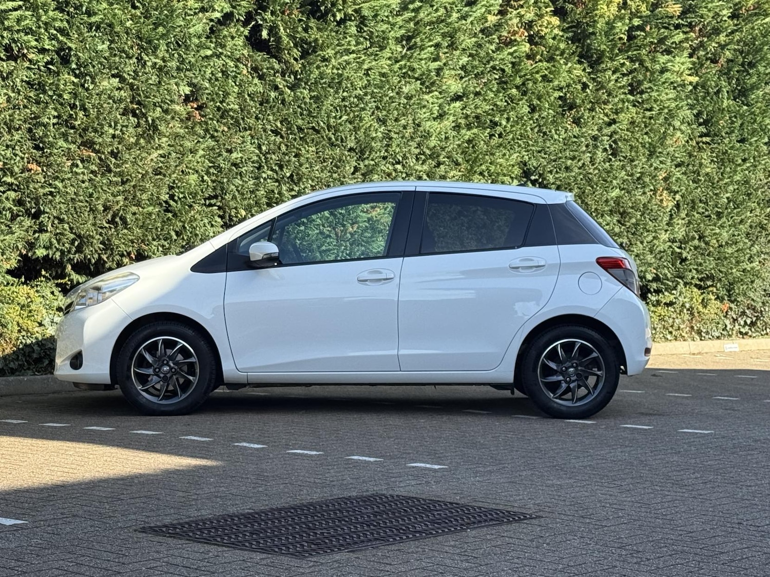 Used Toyota Yaris 2012 for sale - 77721806: Photo 5