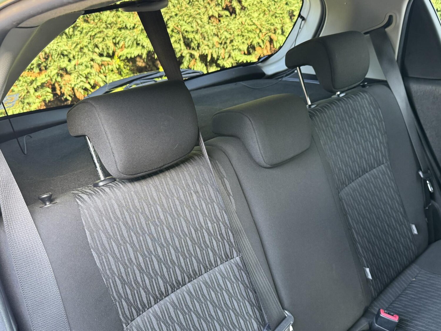 Used Toyota Yaris 2012 for sale - 77721806: Photo 53