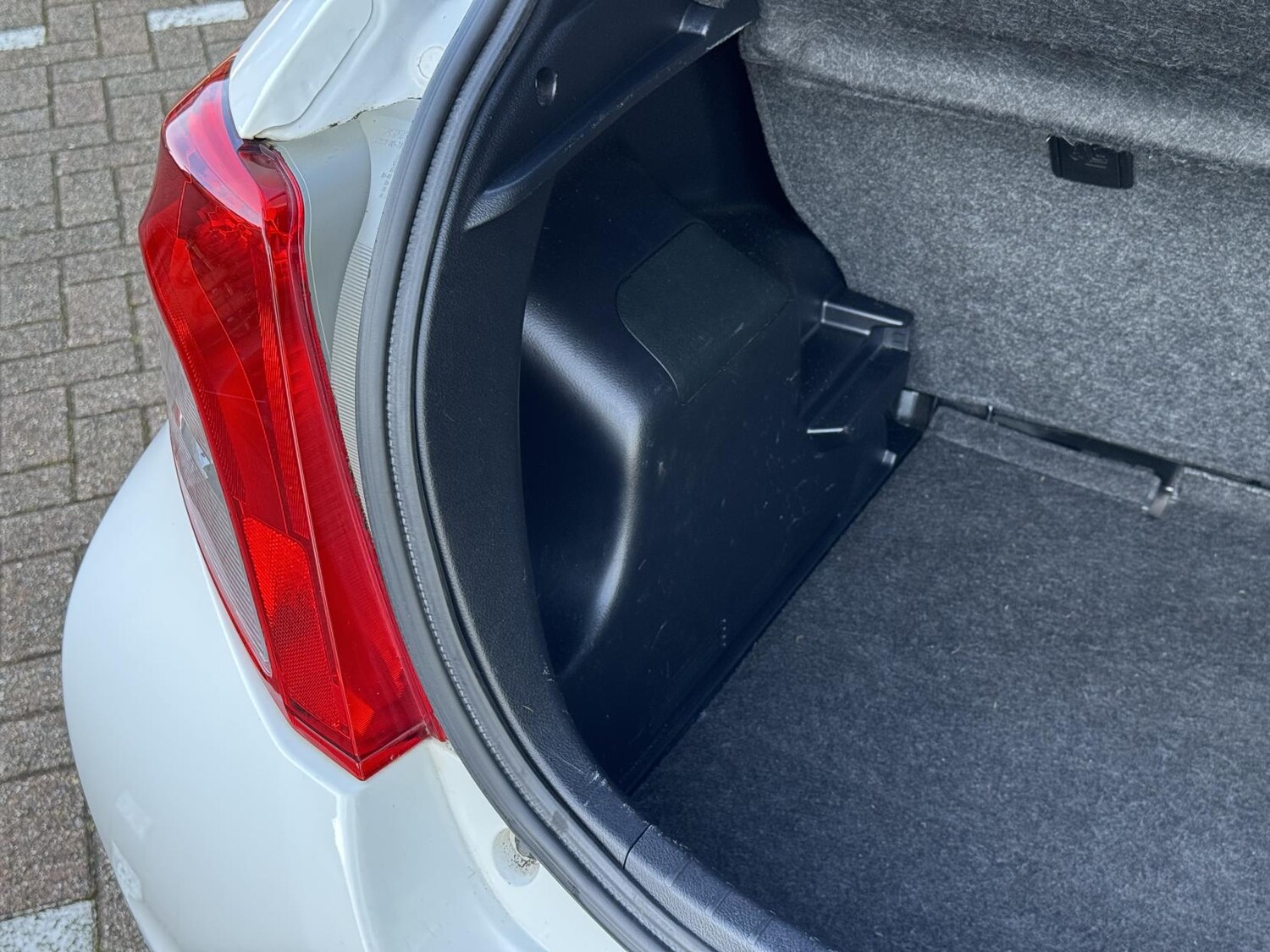 Used Toyota Yaris 2012 for sale - 77721806: Photo 59