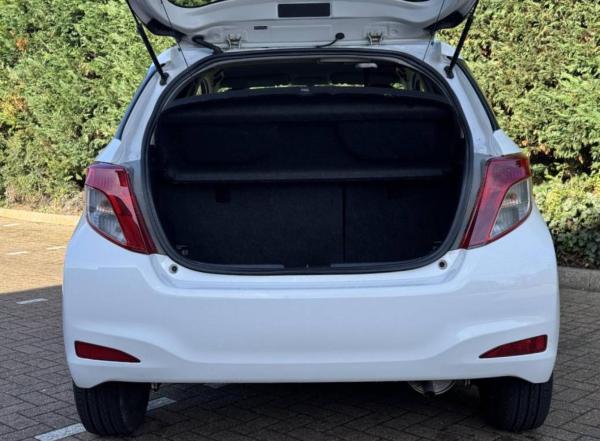 Used Toyota Yaris 2012 for sale - 77721806: Photo 62