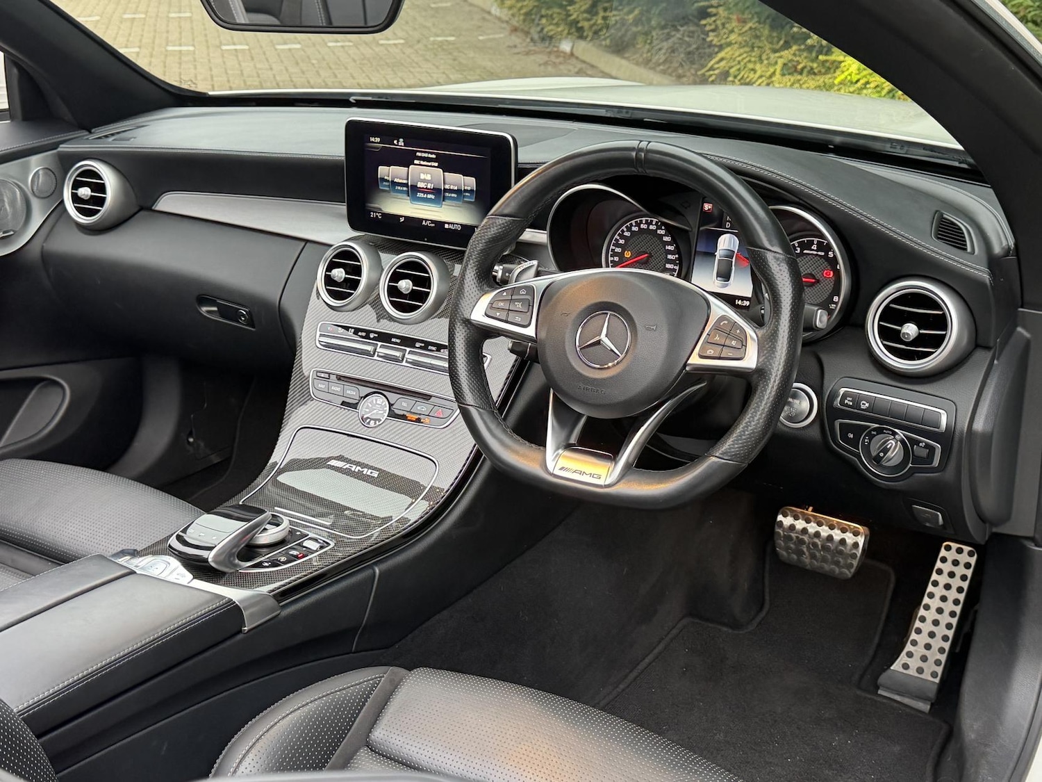 Used Mercedes-Benz C Class 2017 for sale - 76859000: Photo 10