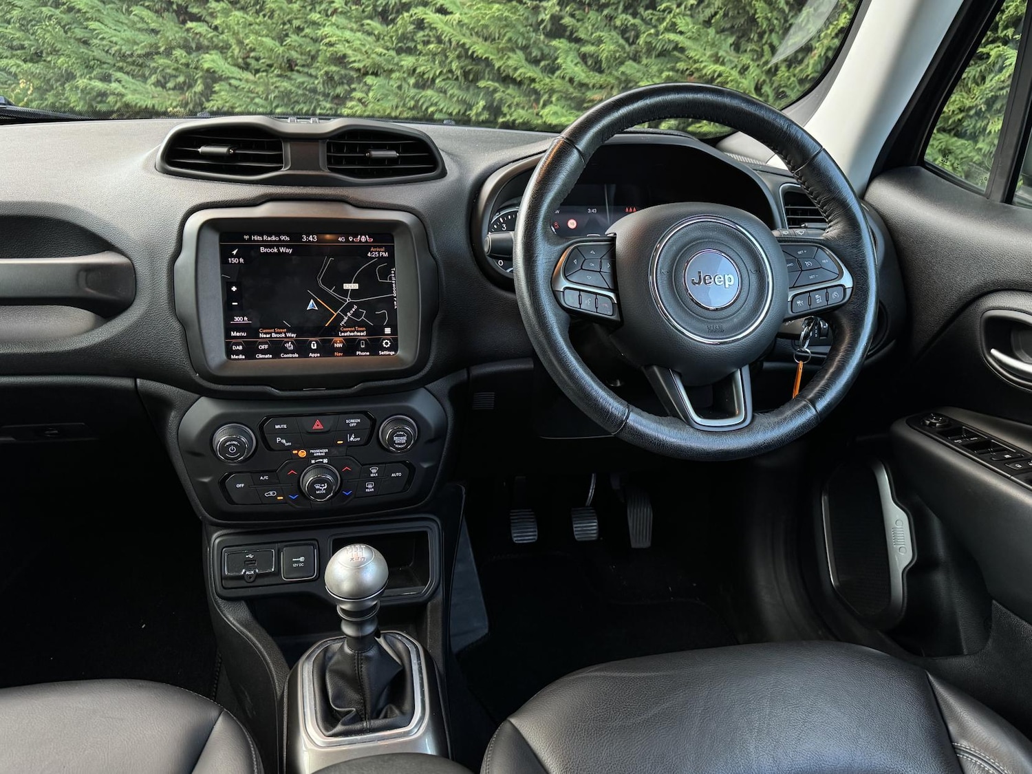 Used Jeep Renegade 2020 for sale - 76750323: Photo 12