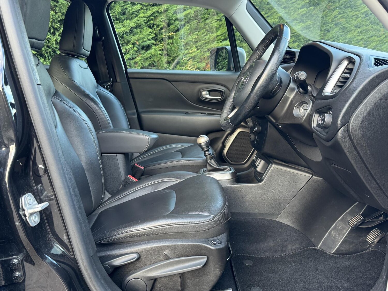 Used Jeep Renegade 2020 for sale - 76750323: Photo 24