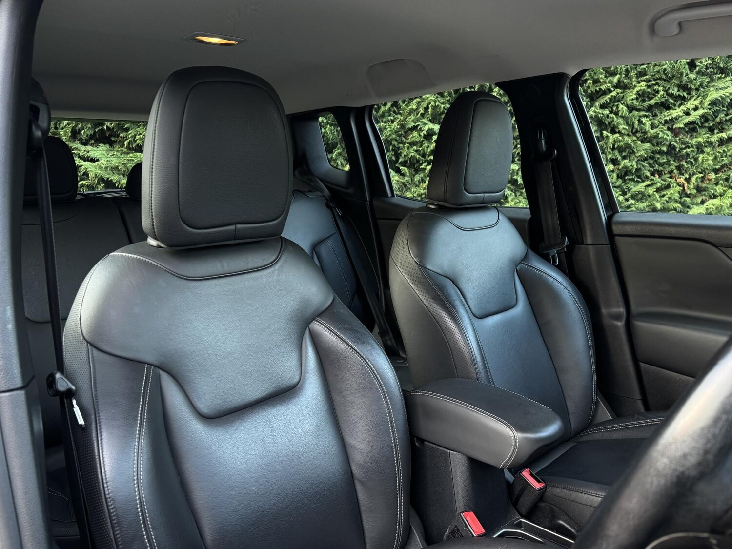 Used Jeep Renegade 2020 for sale - 76750323: Photo 25