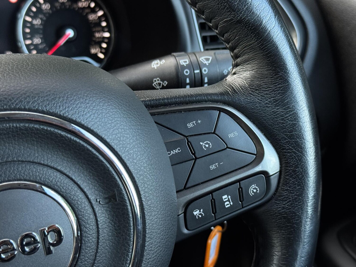 Used Jeep Renegade 2020 for sale - 76750323: Photo 35