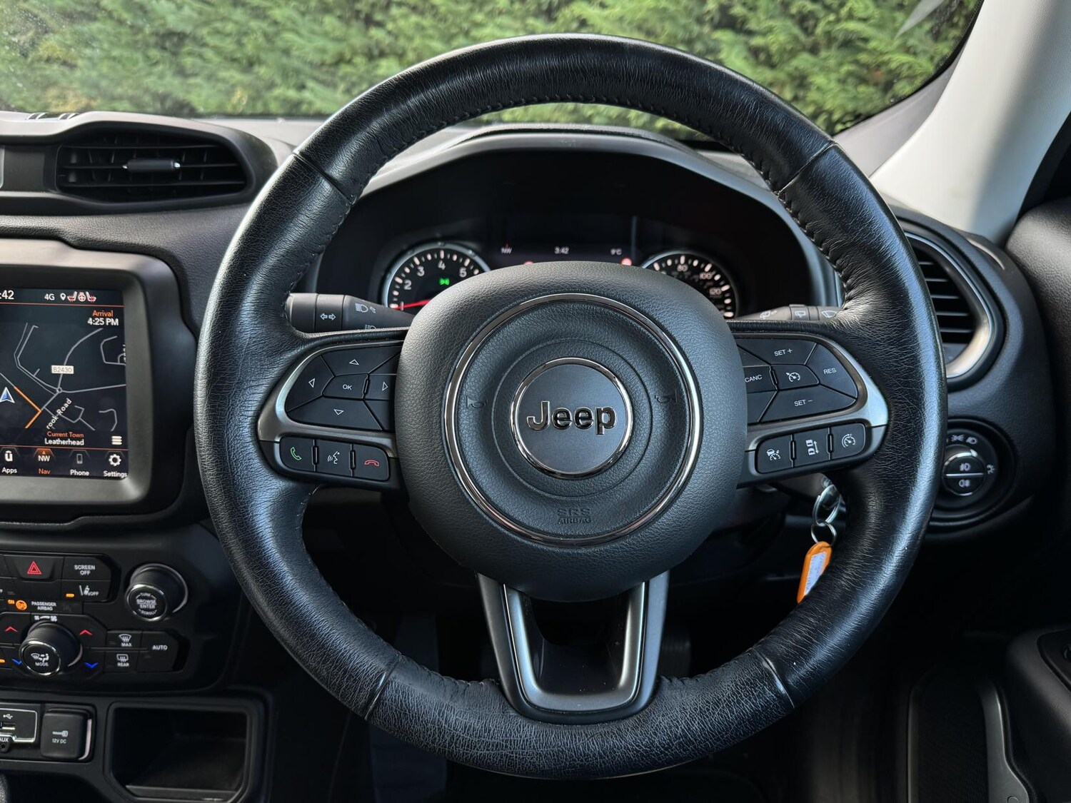 Used Jeep Renegade 2020 for sale - 76750323: Photo 36