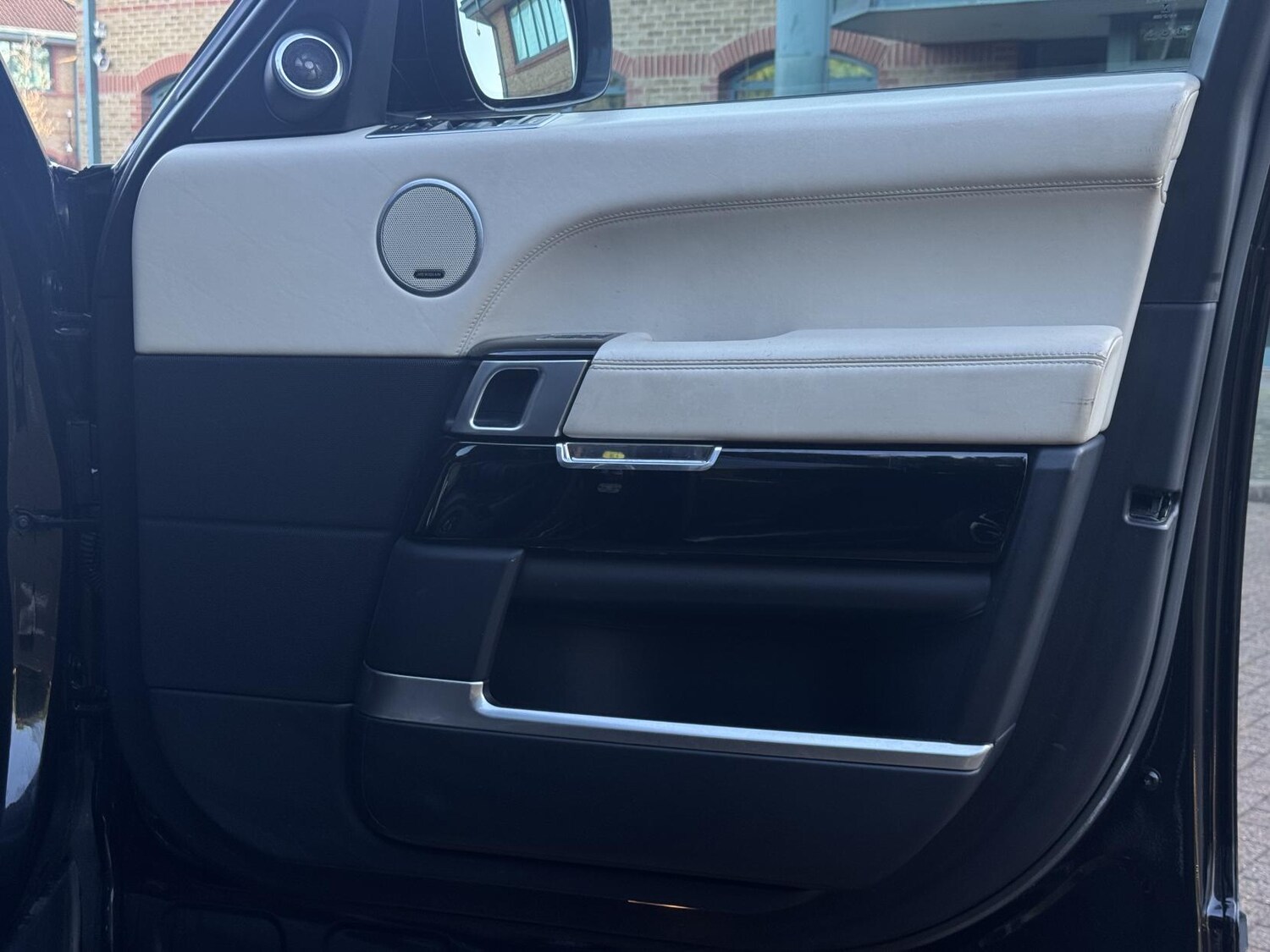 Used Land Rover Range Rover 2015 for sale - 76908403: Photo 24