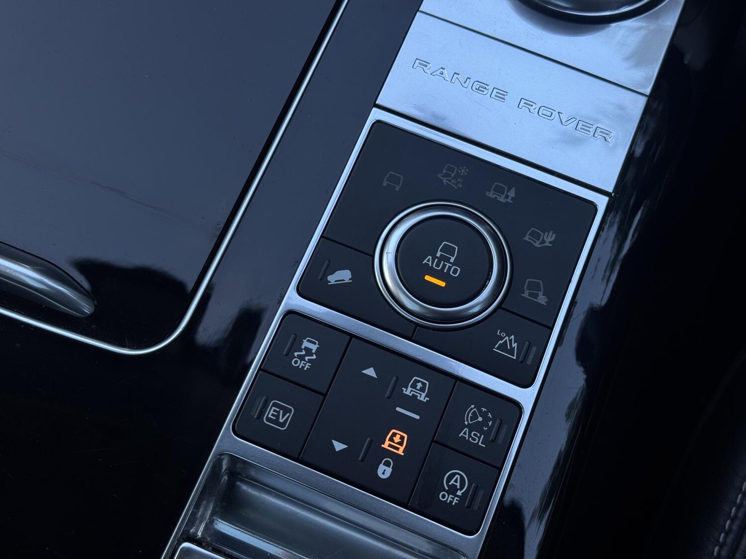 Used Land Rover Range Rover 2015 for sale - 76908403: Photo 33