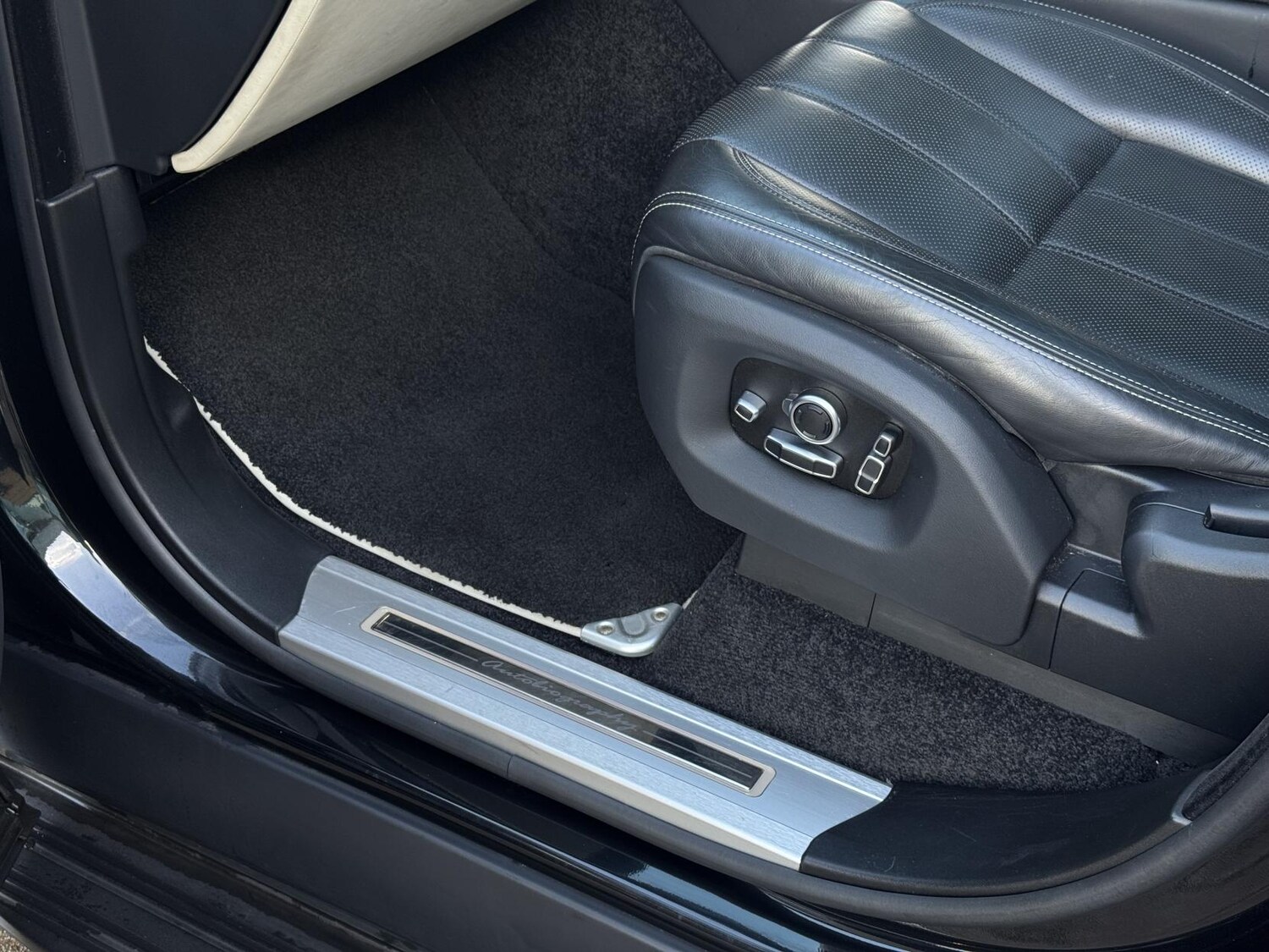 Used Land Rover Range Rover 2015 for sale - 76908403: Photo 46