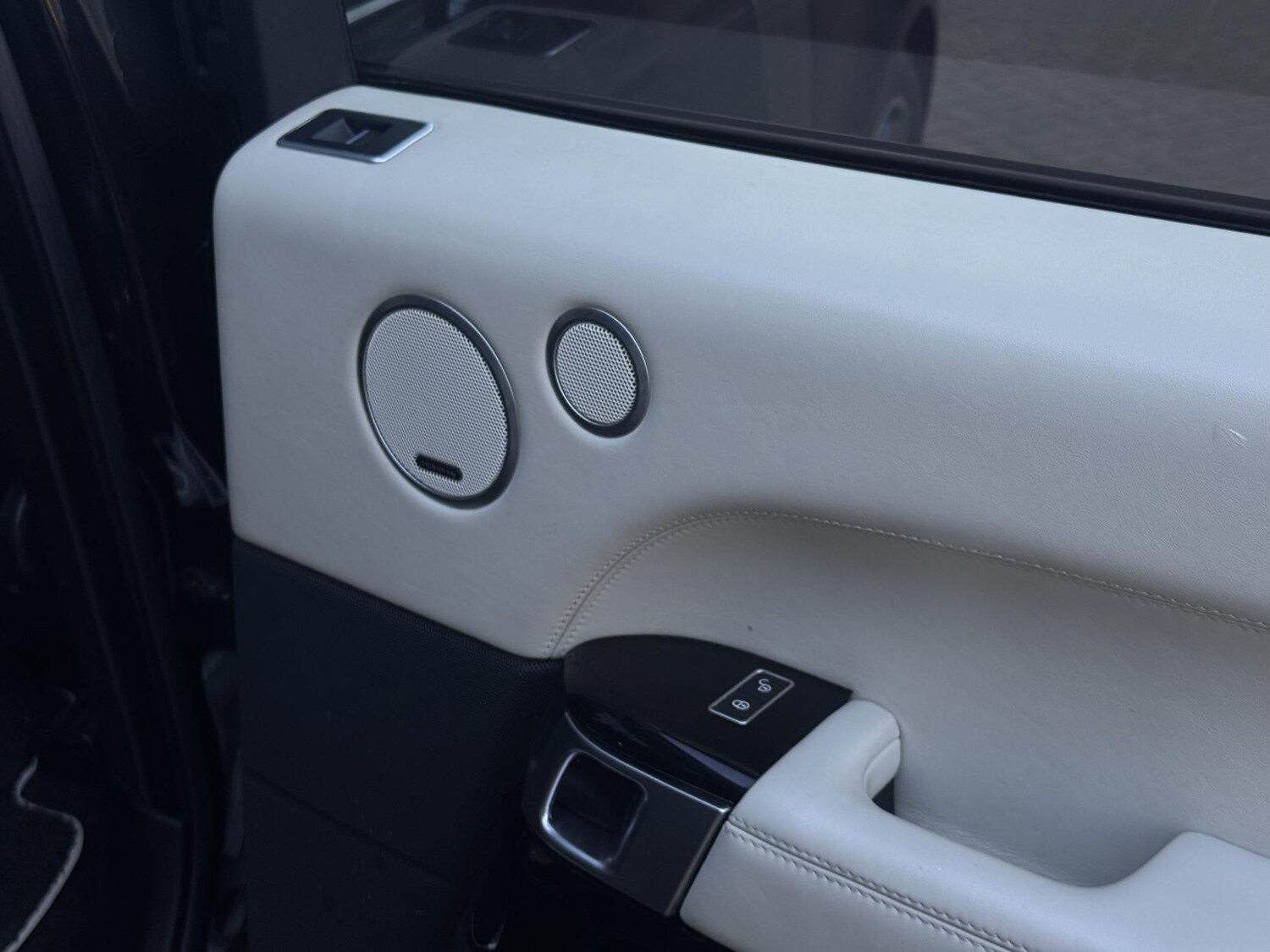 Used Land Rover Range Rover 2015 for sale - 76908403: Photo 64