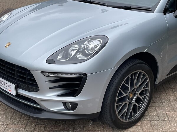 Used Porsche Macan 2018 for sale - 75413910: Photo 22